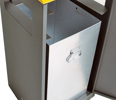 Abfalltrennung A³ 3-fach Wertstoffsammler 3 × 90 Liter aus Stahl